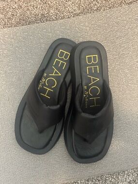 Melissa Beach Black Thong Sandals | Size 8 | Like new!
